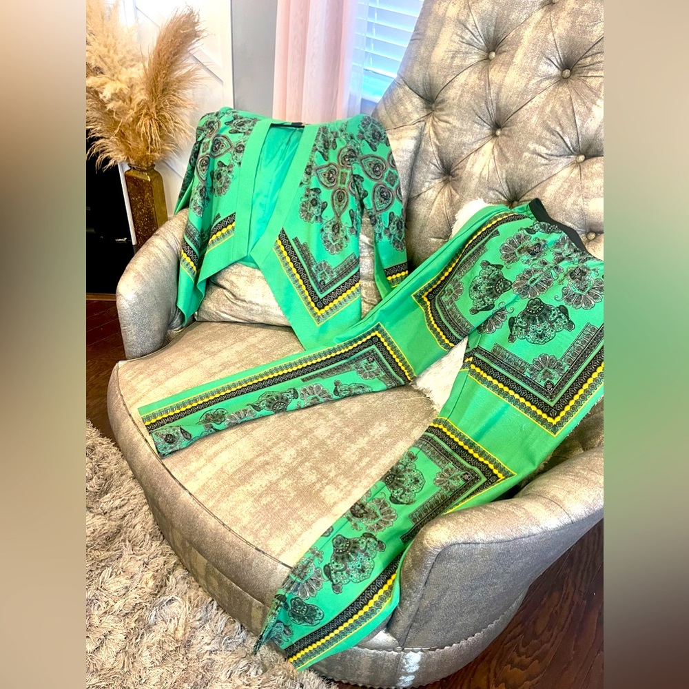 BCBG MAXAZRIA Suit